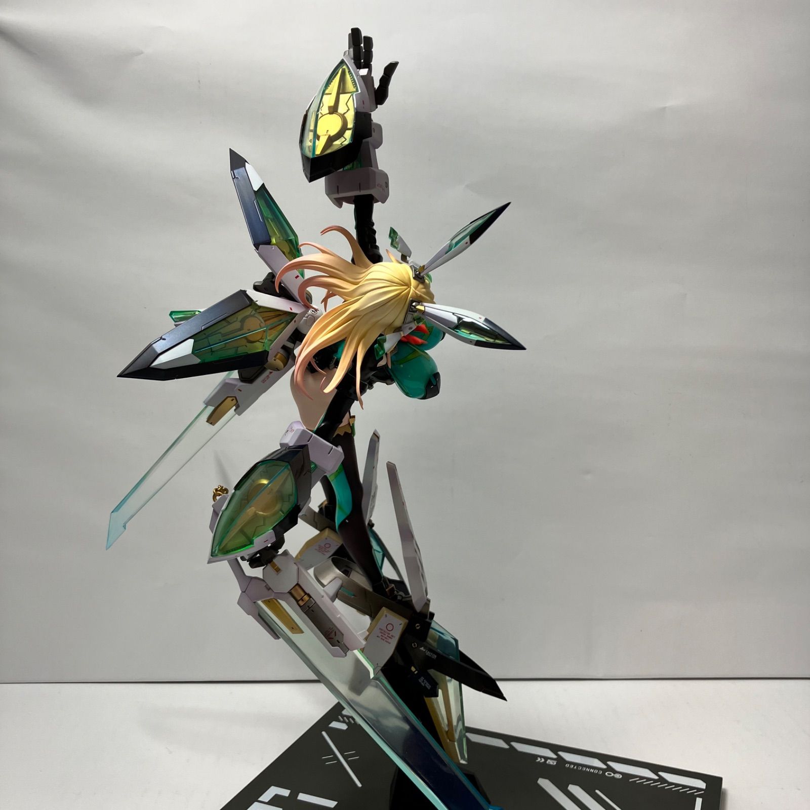 ヴェルテクス オービットガールズ フィオナ・フルムーン アンテナショップ限定版 特別企画】【あみあみ展示撮り下ろし】メカと美少女が見事に融合