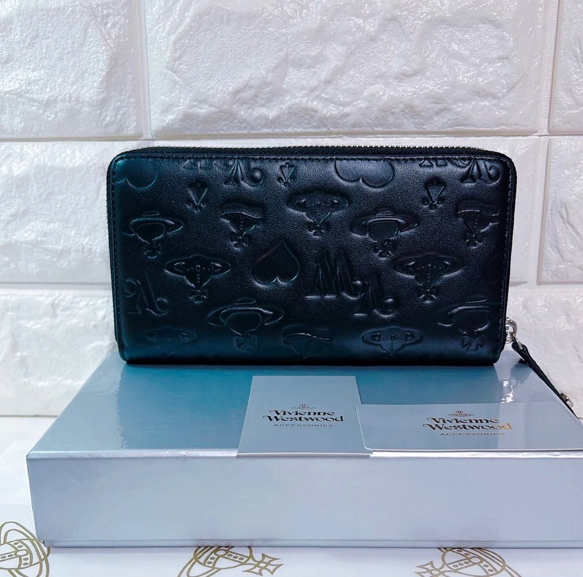 新作‎☆ショッパー付】Vivienne Westwood 長財布 ブラック マット 