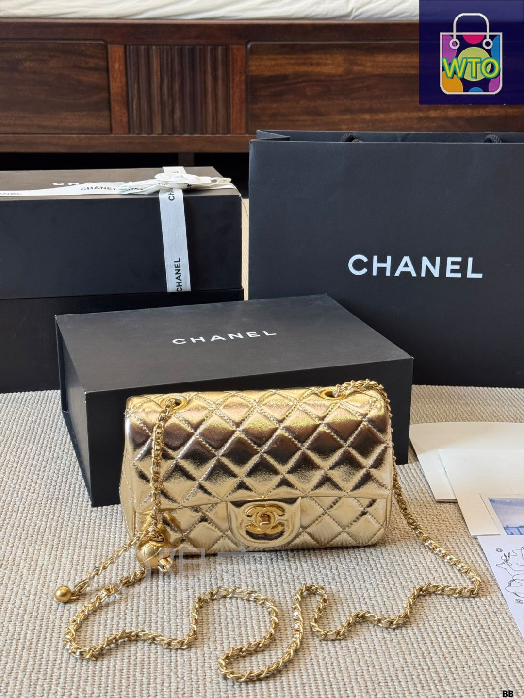 今日特価】Chanel シャネル ゴールドボールスクエアミニバッグ