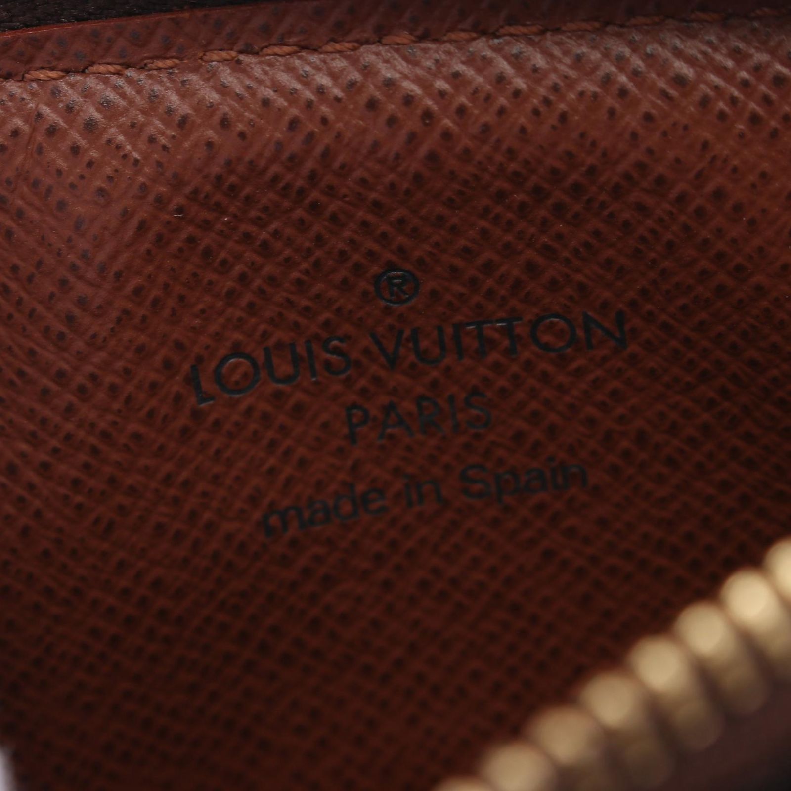 LOUIS VUITTON