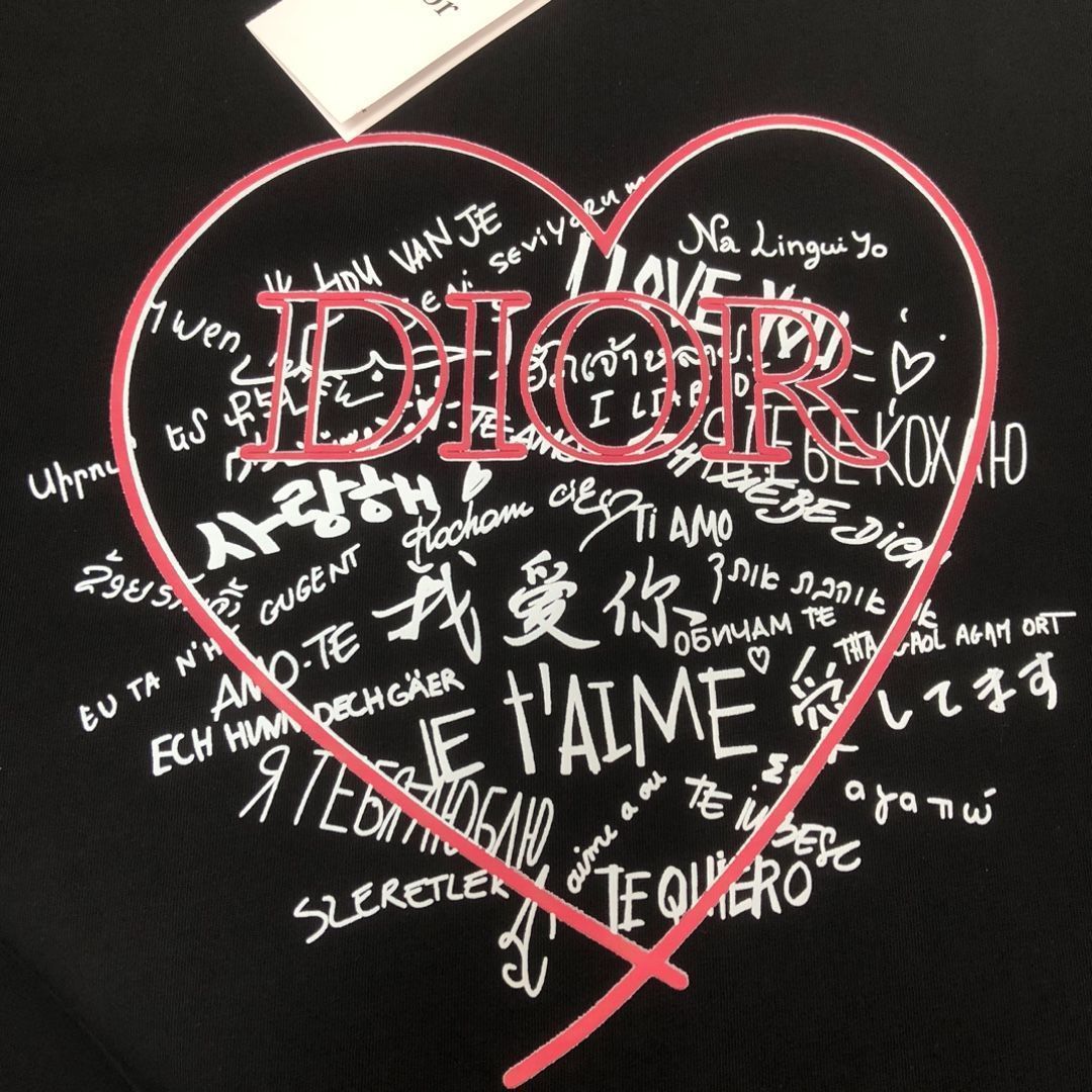 ☆エレガントで可愛い☆【Dior】クルーネック Tシャツ 本日限定特価】DIOR クルーネックTシャツ - 高品質コットンで