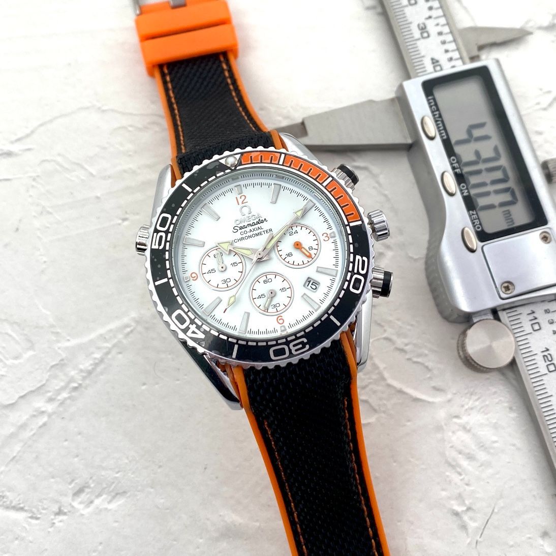 40mm｜六針クオーツ×316L鋼｜強化ミネラルガラス|2WAYベルト｜ ｜