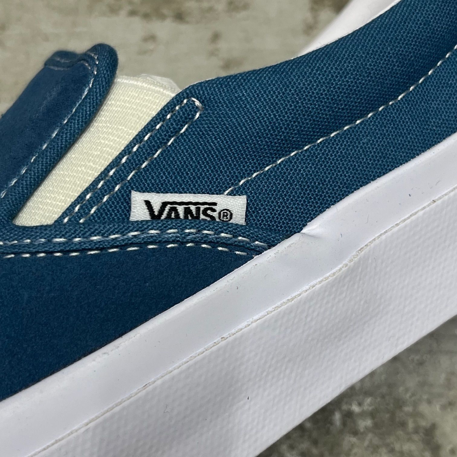 新品 VANS SSZ BEAMS PLUS スエード スリッポン スニーカー バンズ 