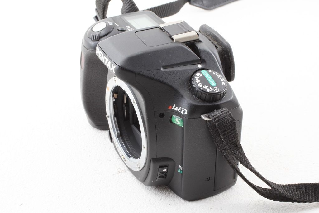 PENTAX デジタル 一眼レフ カメラ istD S2 ボディのみ Amazon | PENTAX *ist DS2 デジタル一眼レフカメラ本体 IST-DS2