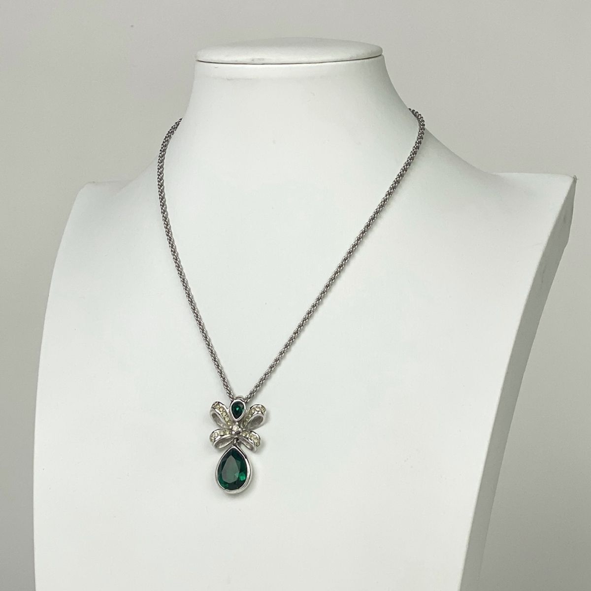 クリスチャンディオール Christian Dior ラインストーン デザイン  