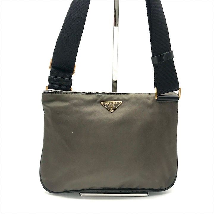 良品 PRADA プラダ 三角ロゴ プレート テスート ナイロン ボディ
