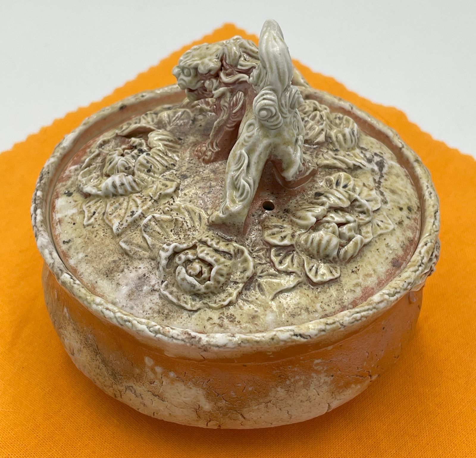 備前焼　白備前　難波誠治作　獅子　宝瓶　NS7 備前焼 白備前 難波誠治作 獅子 宝瓶 NS7 備前焼 白備前 難波誠治作