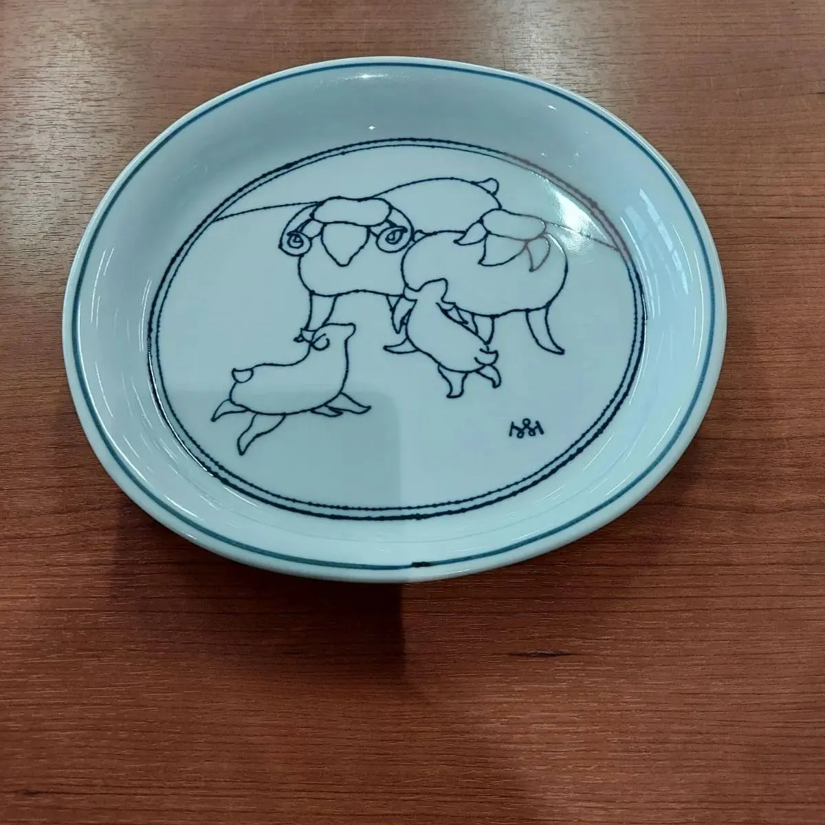 綿貫宏介　無汸庵 　三猿　見ざる 言わざる 聞かざる　絵皿 pbUkiJzzneohAUCvJzK69m.jpg@webp