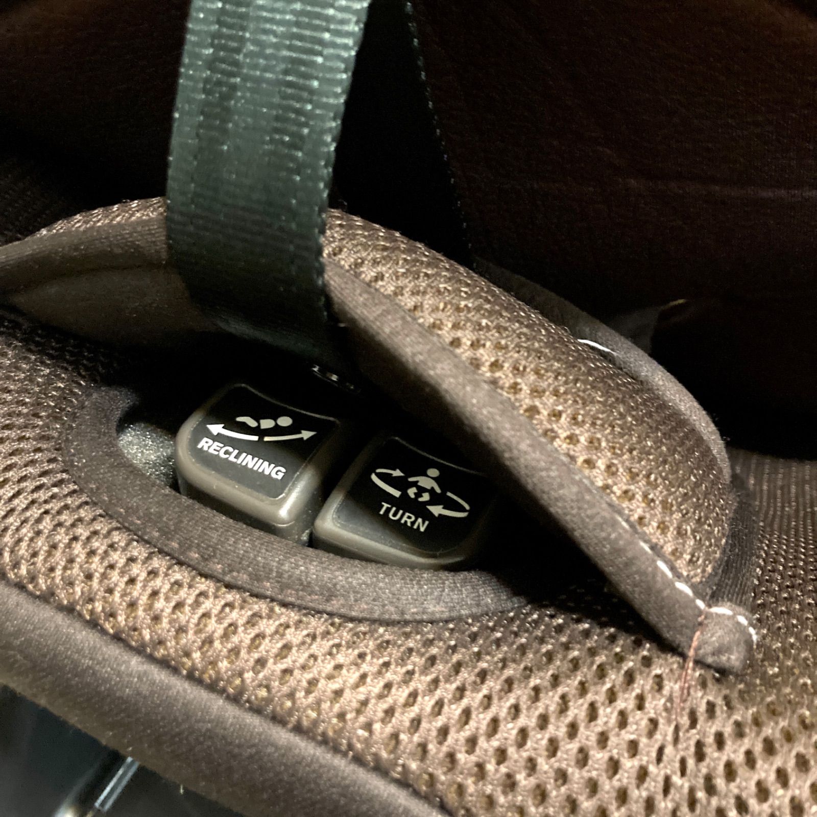 combi コンビ ISOFIX チャイルドシート CG-CIG 回転式 説明書 - メルカリ