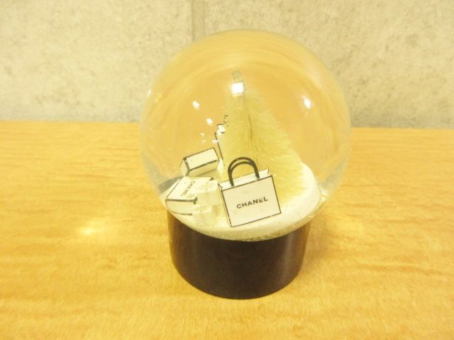 激レア】【希少】【美品】 CHANEL シャネル スノードーム - メルカリ