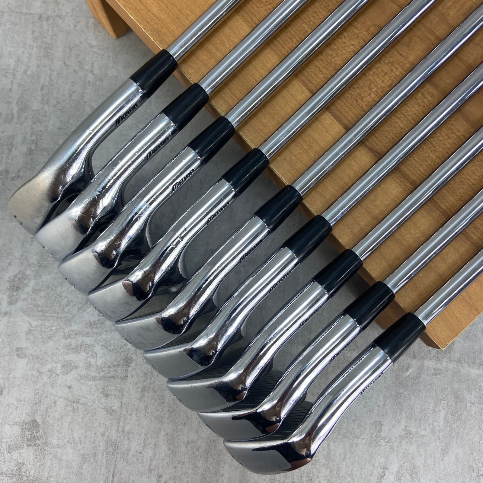 MIZUNO - ミズノ JPX800 FORGED メンズクラブ アイアンセット 9本 右利き 71UygwtRT3L._UF350,350_QL50_.jpg