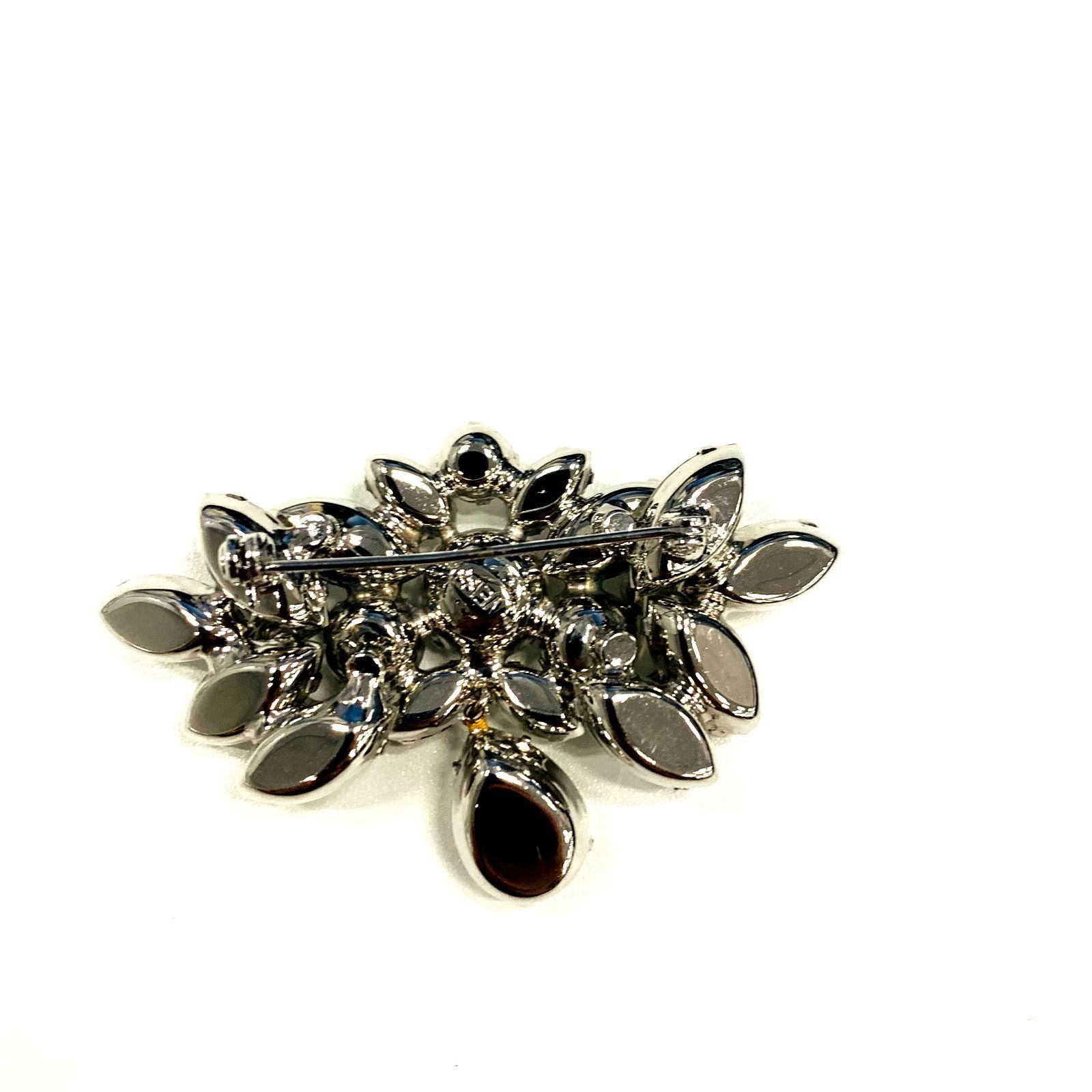 WEISS ワイス VINTAGE COSTUME JEWELRY ブローチ ：x0652 - メルカリ