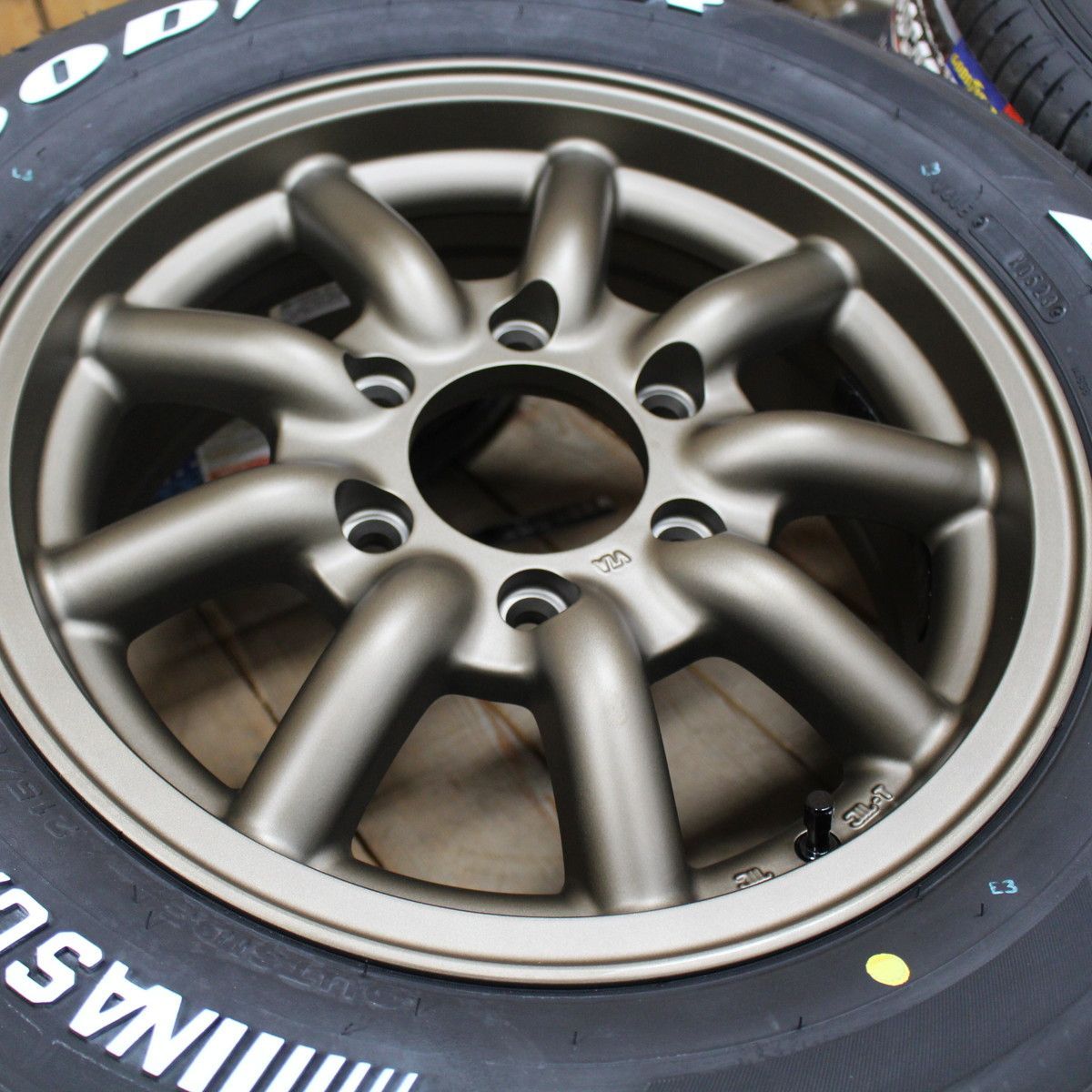 200系 ハイエース 車検対応 ファブレス BARONE MC-9 16in グッドイヤー 