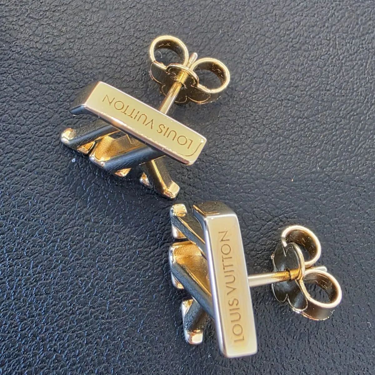☆美品！【Louis Vuitton/ルイヴィトン】ピアス LV アイコニック
