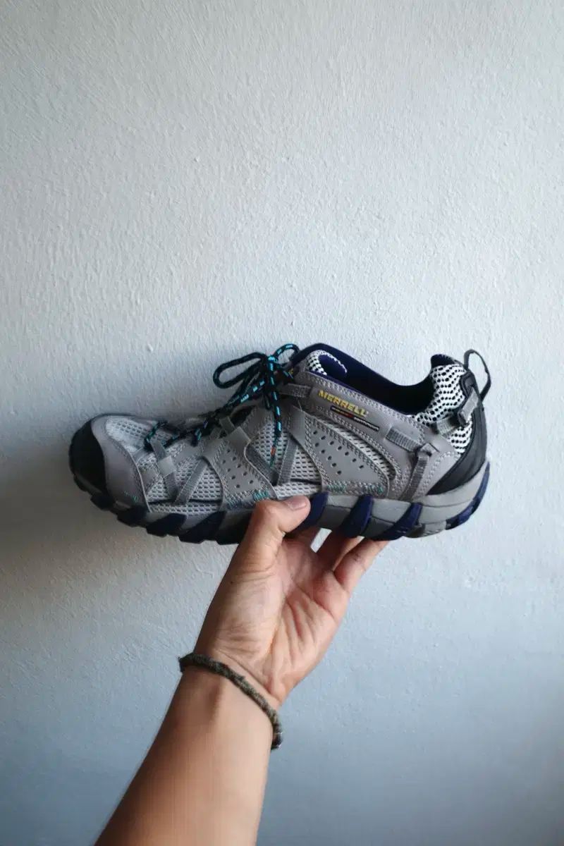 MERRELL メレル トレッキング シューズ