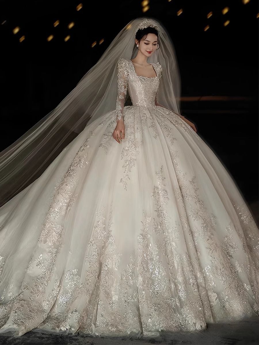 ウェディングドレス 2025 ロングスリーブ 豪華主役仕様 トレーン付き 花嫁用 春シーズン対応
