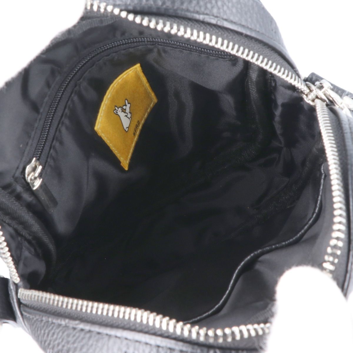 FR2 ショルダーバッグ　黒　エンボス FR2】 エフアールツー Logo Icon Emboss Shoulder Bag