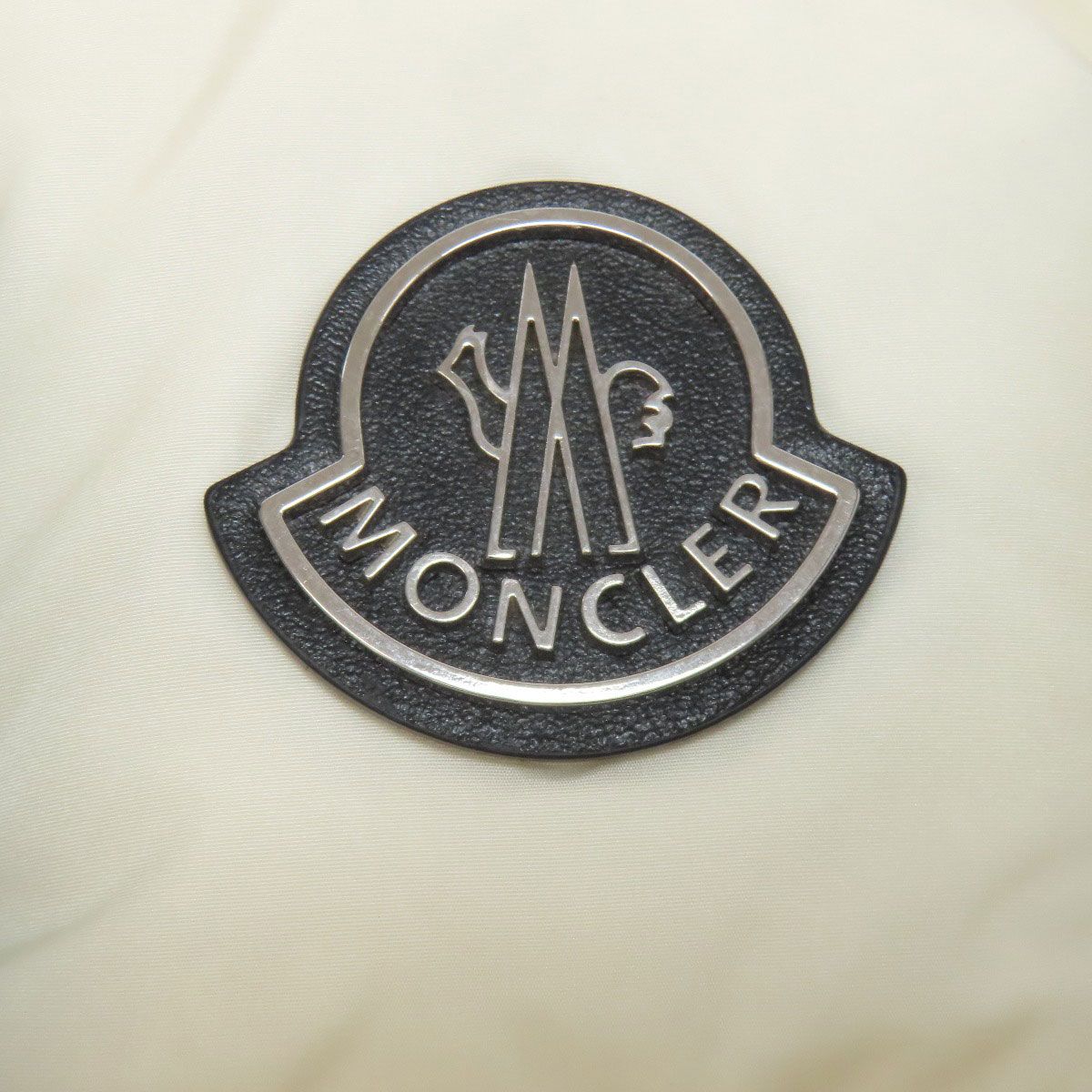 MONCLER モンクレール