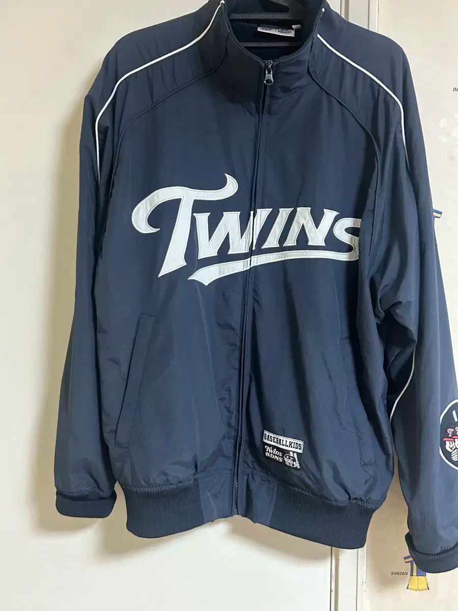 BDNS LG TWINS DUGOUT 韓国雑誌 ジャケット M Ver. 1