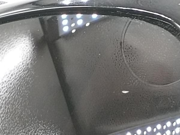 ブラック