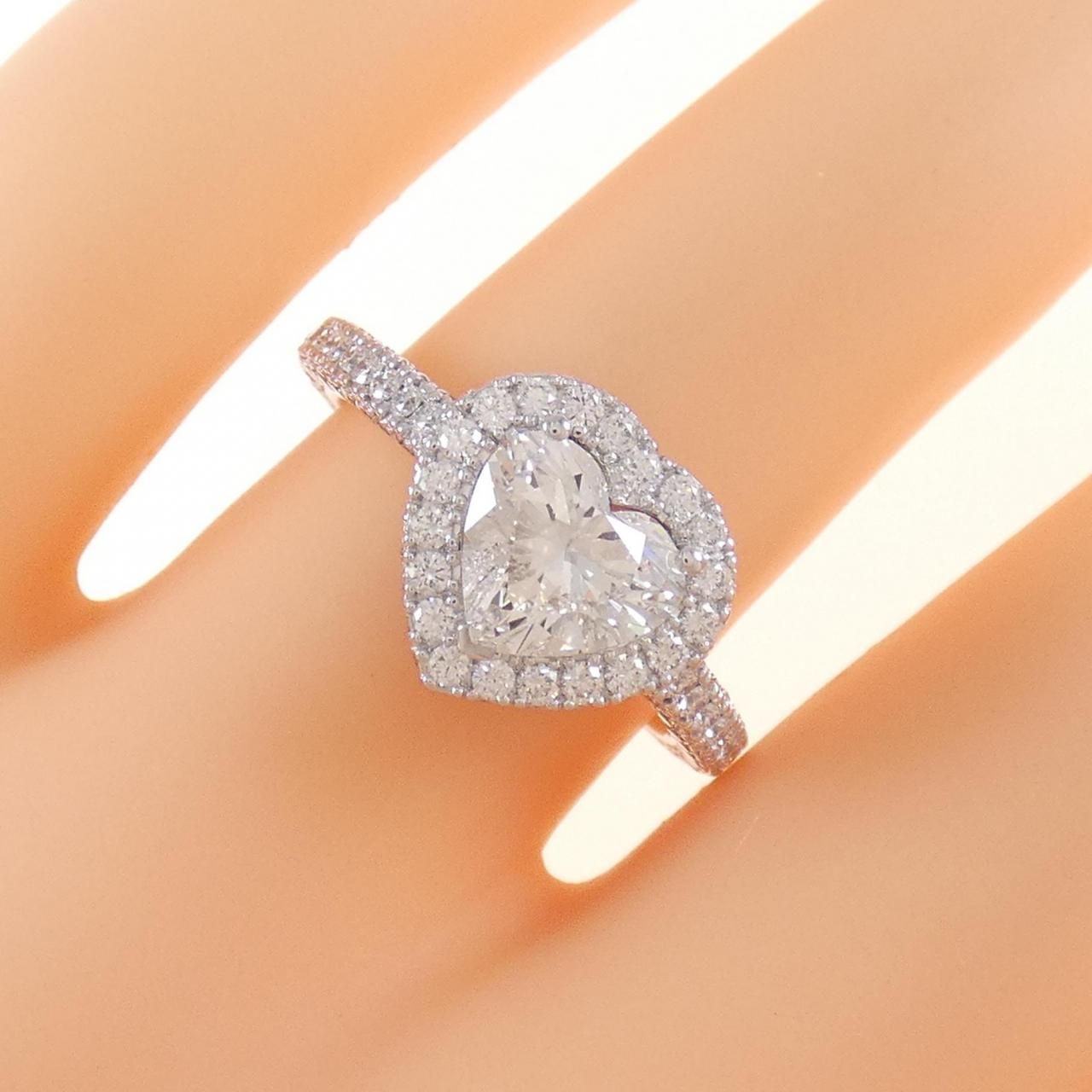 グラフ コンステレーション リング 1.10CT G VVS2 ハートシェイプ