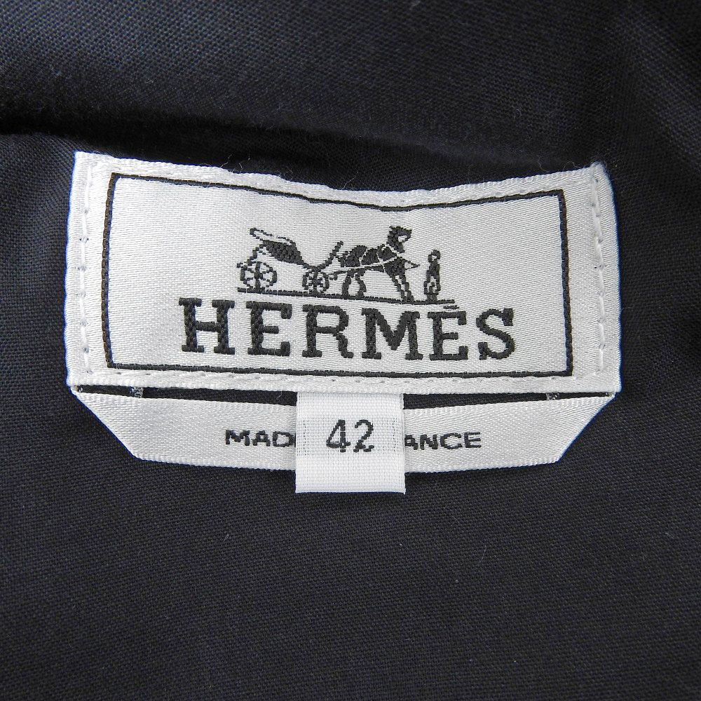 美品 HERMES エルメス ロゴレザーパッチ セリエボタン
