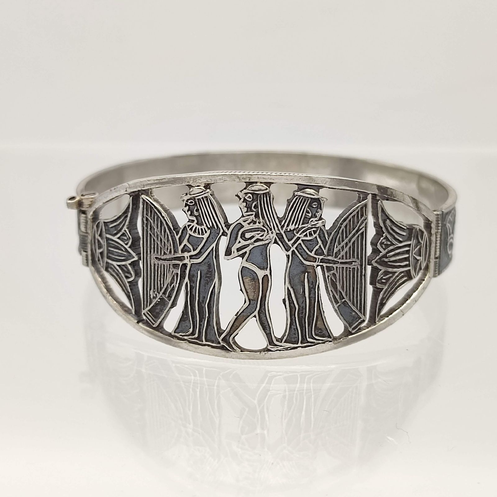 ヴィンテージ　バングルシルバー 美品】ヴィンテージ エジプト シルバーバングル SILVER - メルカリ