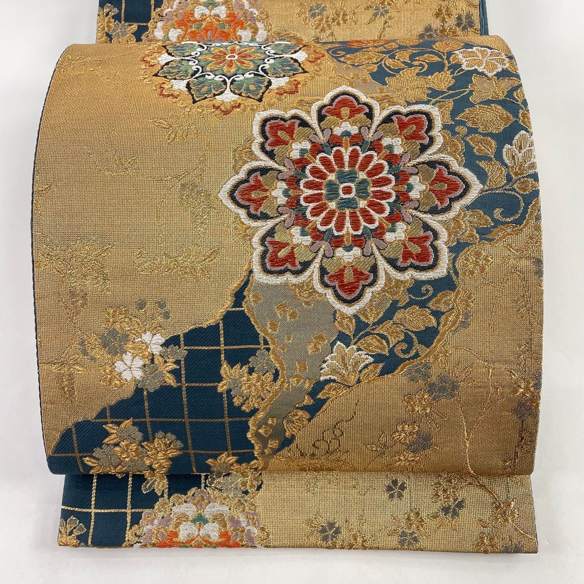 直営 店 通販 袋帯 美品 名品 菊華唐花文様 刺繍 金糸 クリーム 六通