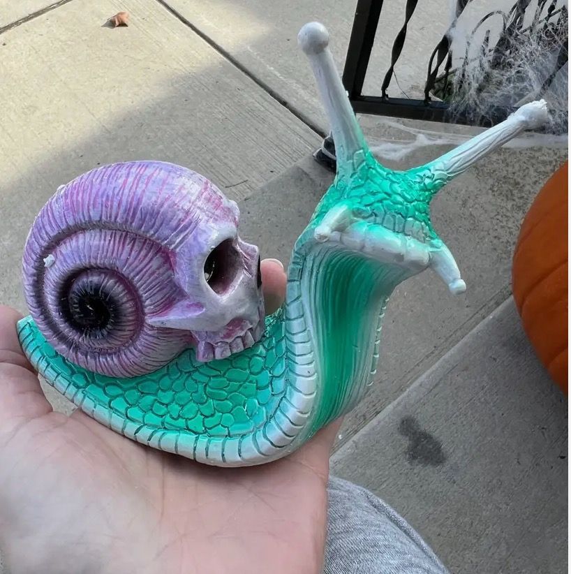 カタツムリ 置物 フィギュア 樹脂製 13cm 水色 パープル 化け物 がい