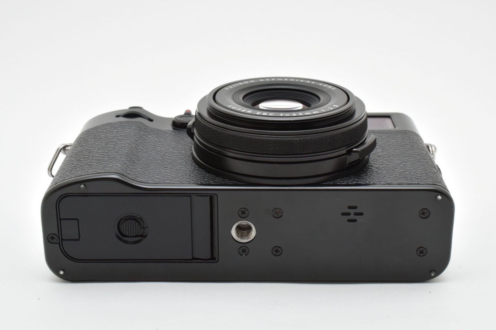 5057 【美品】 Fujifilm X100V 26.1MP Digital Camera w/23mm f2
