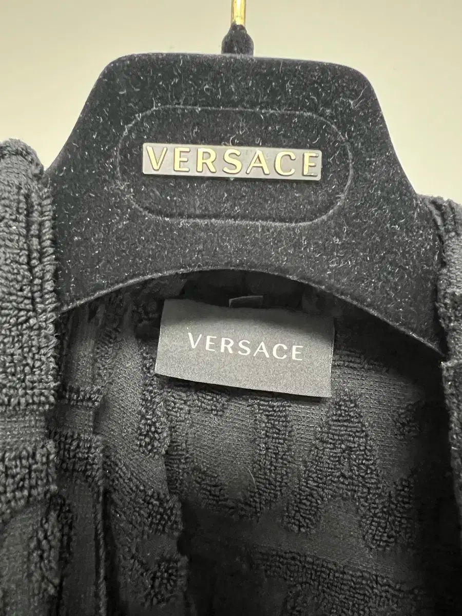 24 SS 服掛け含む ヴェルサーチェ ブラック ガウン