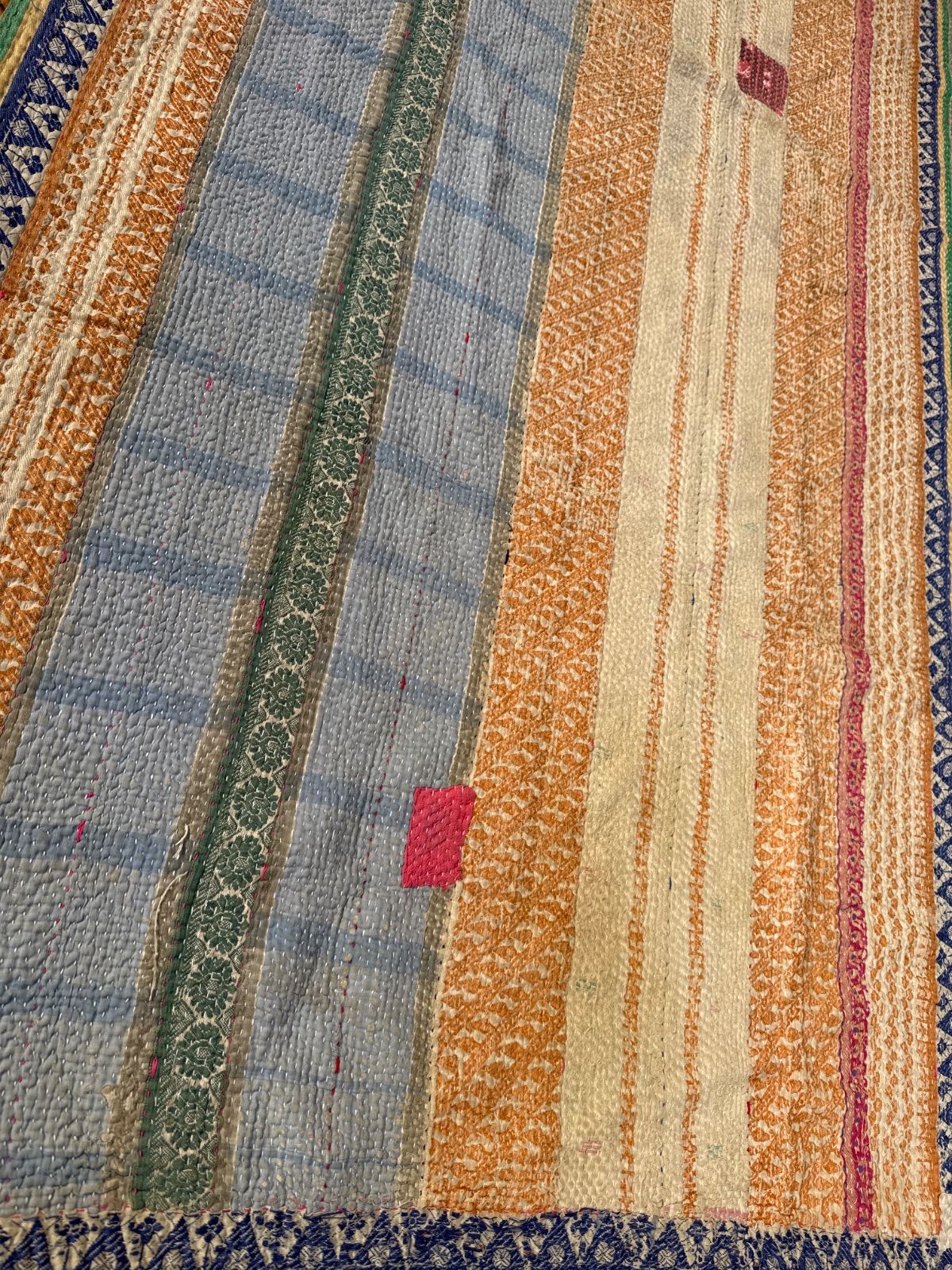 刺子 絨毯