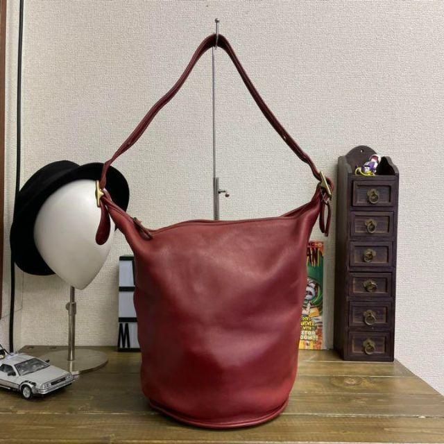 良品 OLD coach オールド コーチ ワンショルダー ショルダーバッグ レッド バケツ ドラム 大容量！！ 古着MIX 05D-9065 -  メルカリ