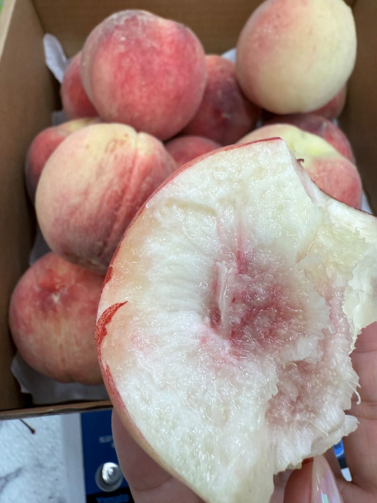 山梨県産 硬い桃 2kg クール便＊送料無料 - メルカリ