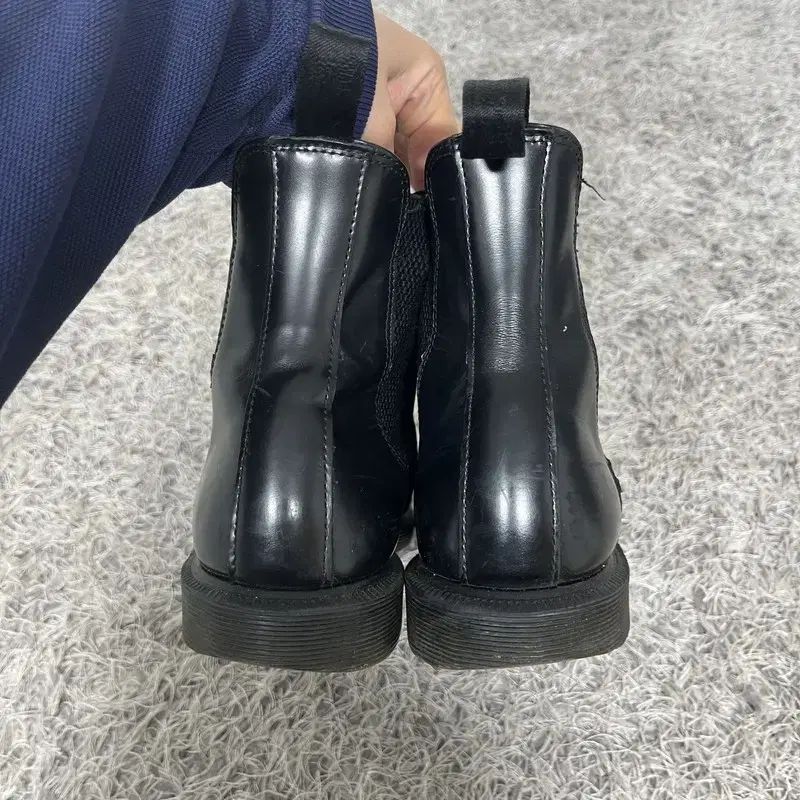 フローラ