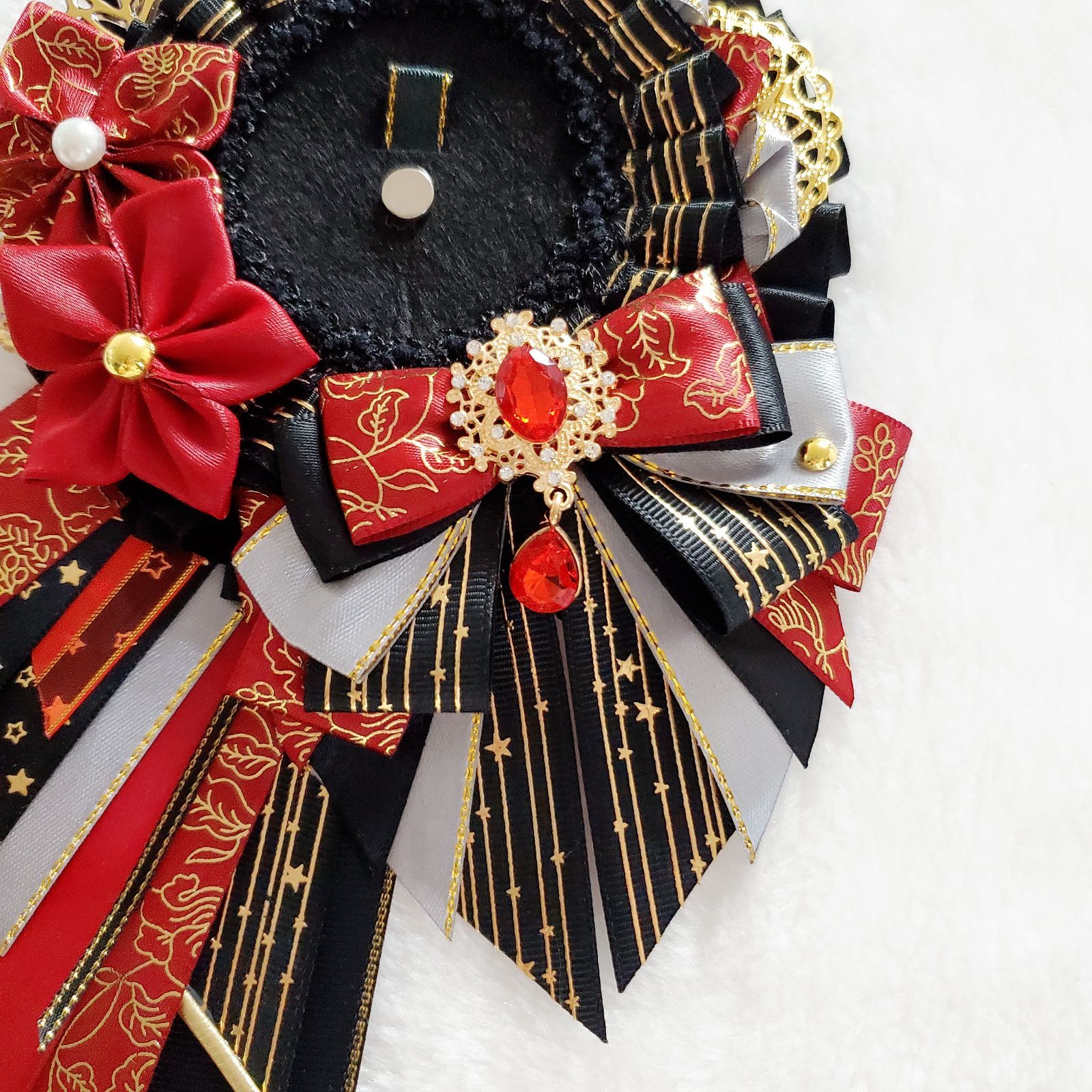 Seika ロゼット オーダー オーダー】 痛ロゼット 赤× シルバー × 黒 ×青 痛バ 花 リボン