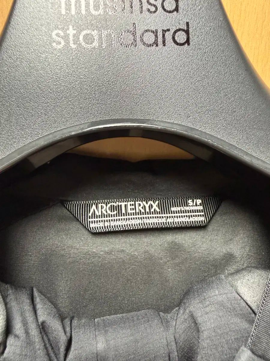 ARC TERYX アークテリクス Atom アトム フーディー パーカー S HRDEVELOPMENT_JP