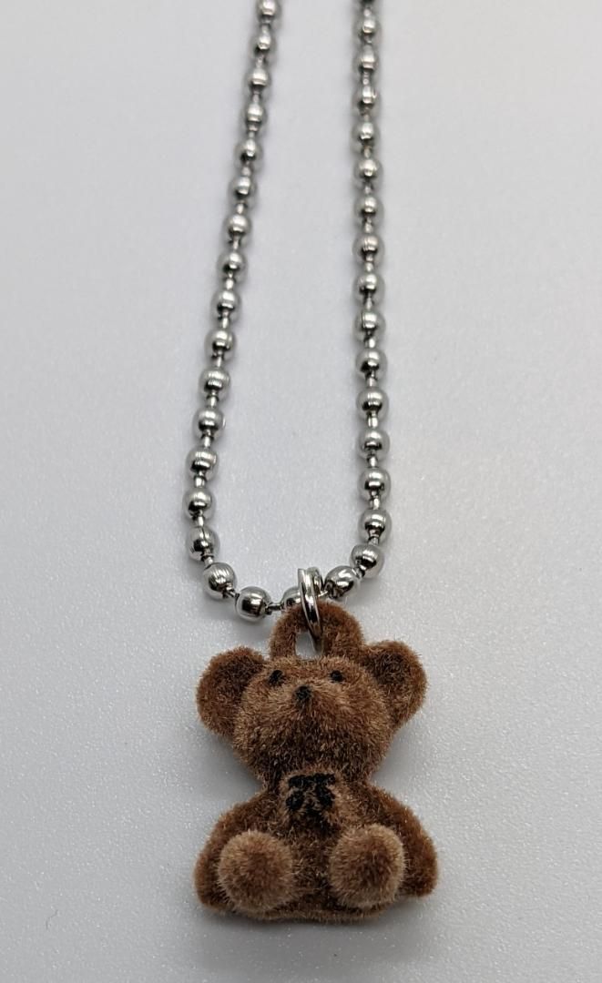 茶色いクマのぬいぐるみ 大きめ　金色のネックレス付き Amazon.co.jp: AMIRA TOYS ぬいぐるみ 大きい くま テディベア