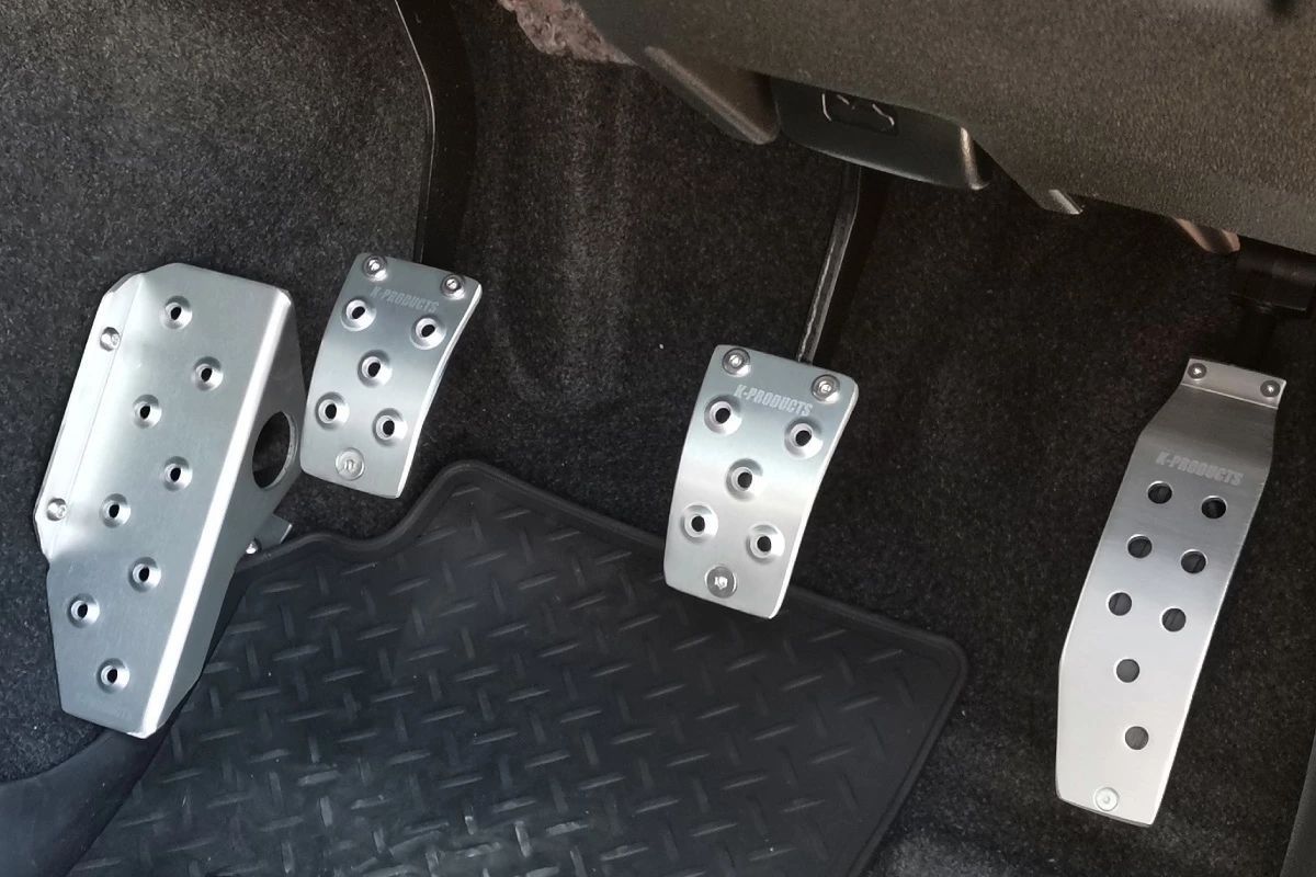 沖縄 離島除く ジムニー JB64 JB74 JC74 MT車用 K-PRO アルミペダルセット マニュアル車用 K-PRODUCTS シエラ ノマド パーツ カスタム 改造