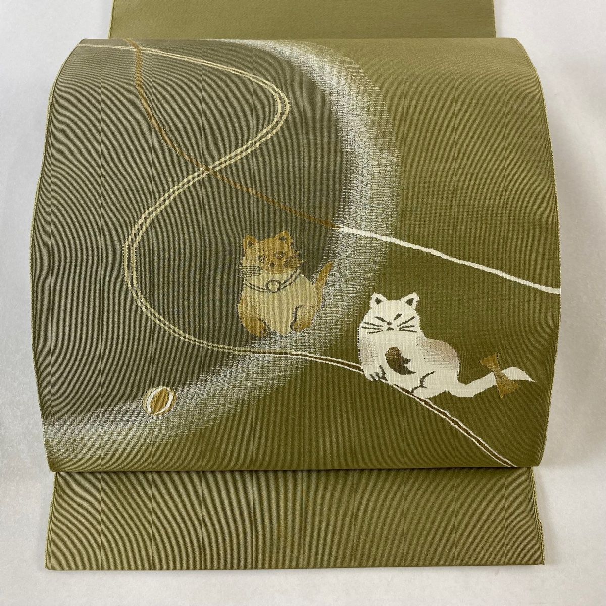 名古屋帯 美品 逸品 八寸名古屋帯 猫 鞠 鶯色 正絹 【中古】 - メルカリ