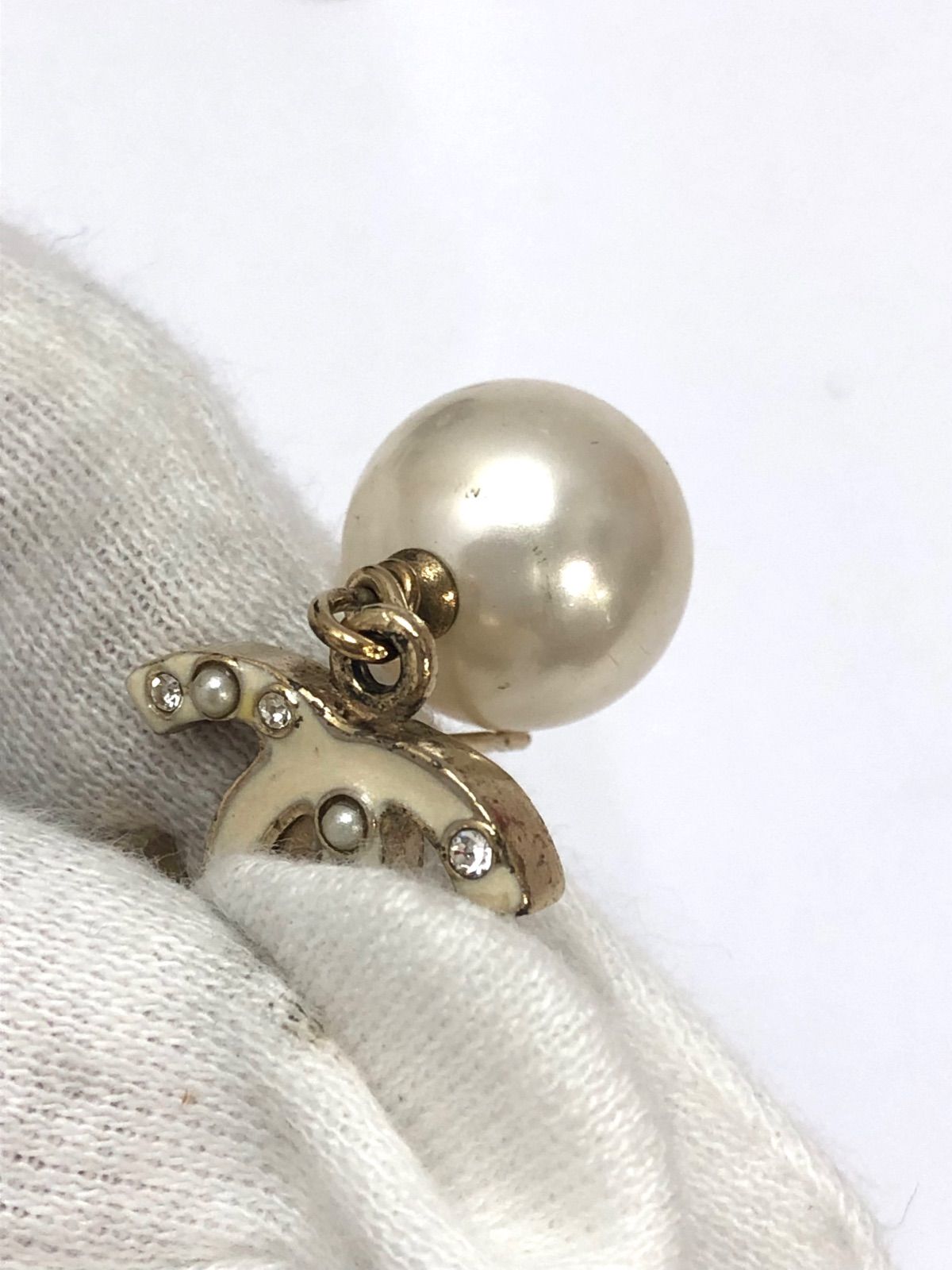 CHANEL シャネル　ピアス　片耳　パール CHANEL ピアス A86506 Y09902 ココマーク パール(505771665