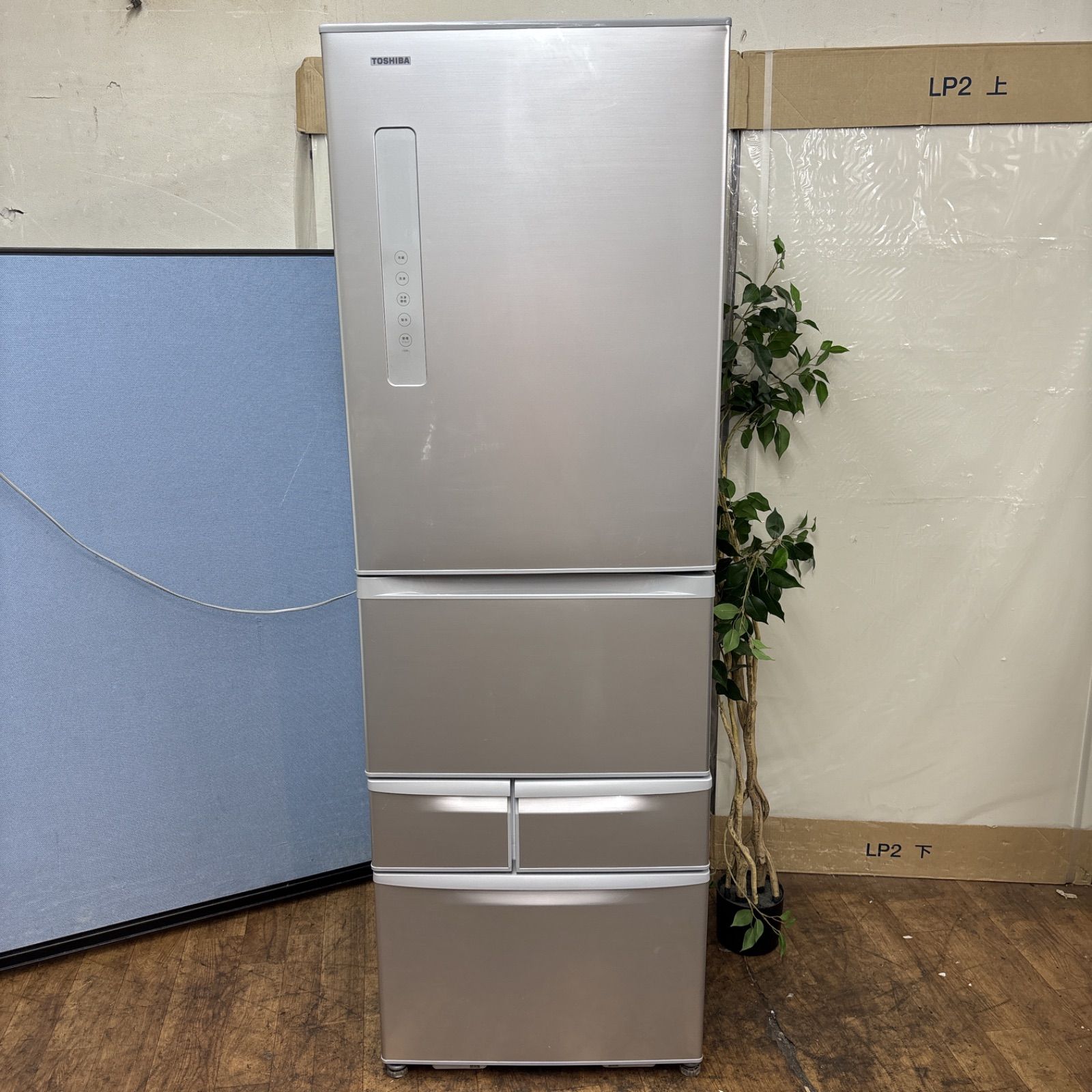 I775 🌈 名古屋市近郊配送設置無料！ TOSHIBA 冷蔵庫 (410L) 5