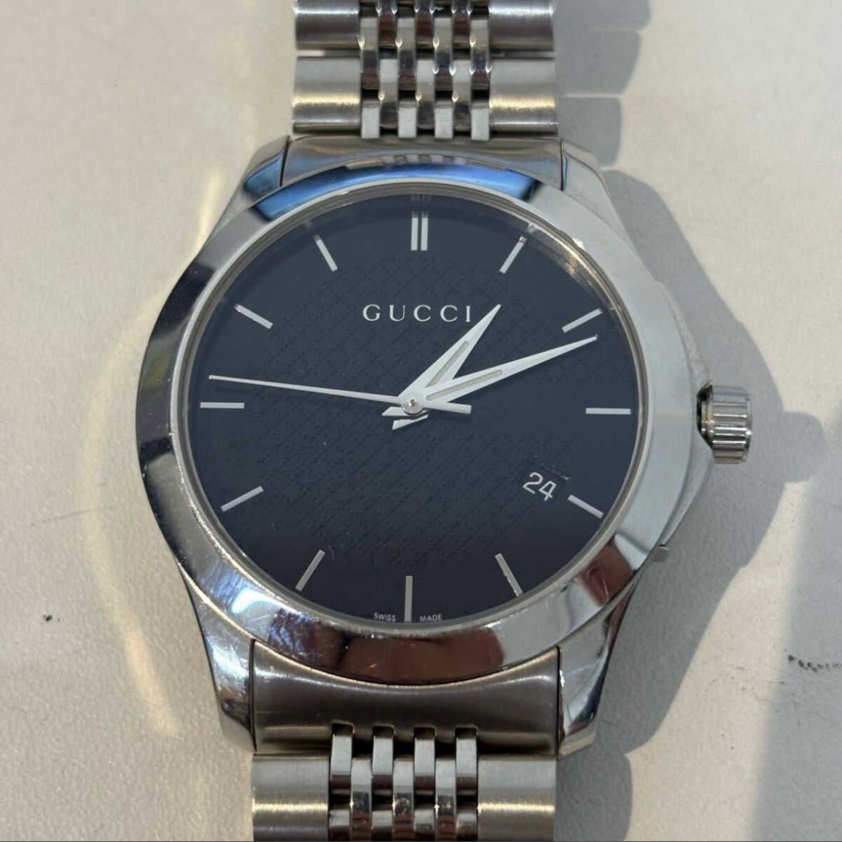 GUCCI Gタイムレス メンズ 腕時計 型番 126.4 グッチ 動作品 クォーツ Qz 黒文字盤 き ブランド シルバー silver