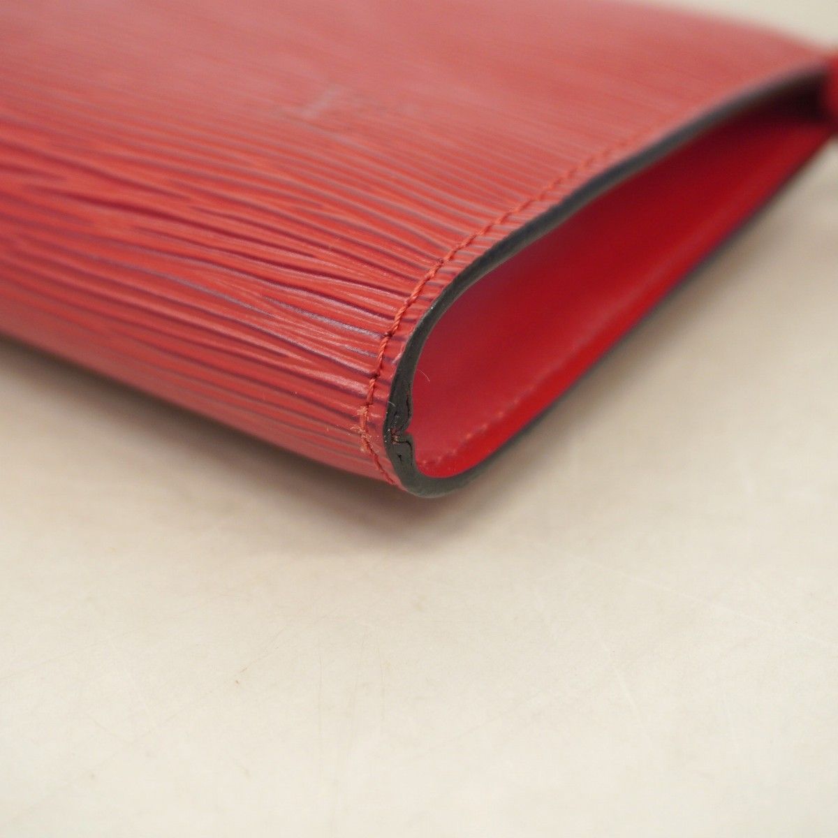 ルイヴィトン ポーチ