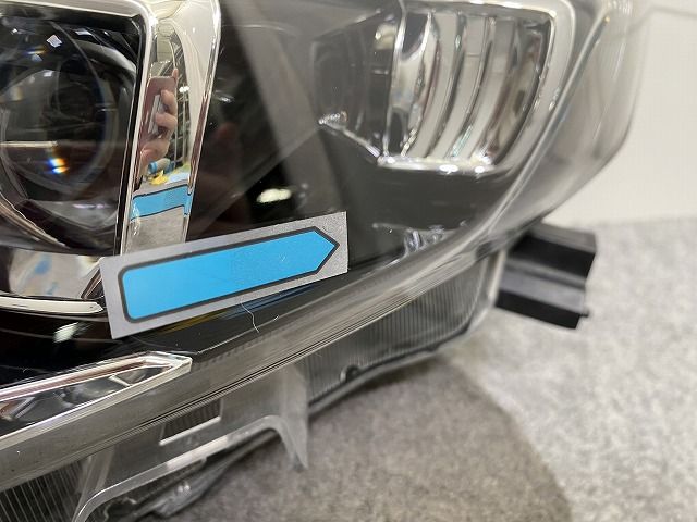 ハリアー 60系 ZSU60W ZSU65W ASU60W ASU65W AVU65W 純正 前期 左 ヘッドライト ランプ LED レベライザー 刻印52 48-147 トヨタ 144536 FFCRYSTALESIA_COM
