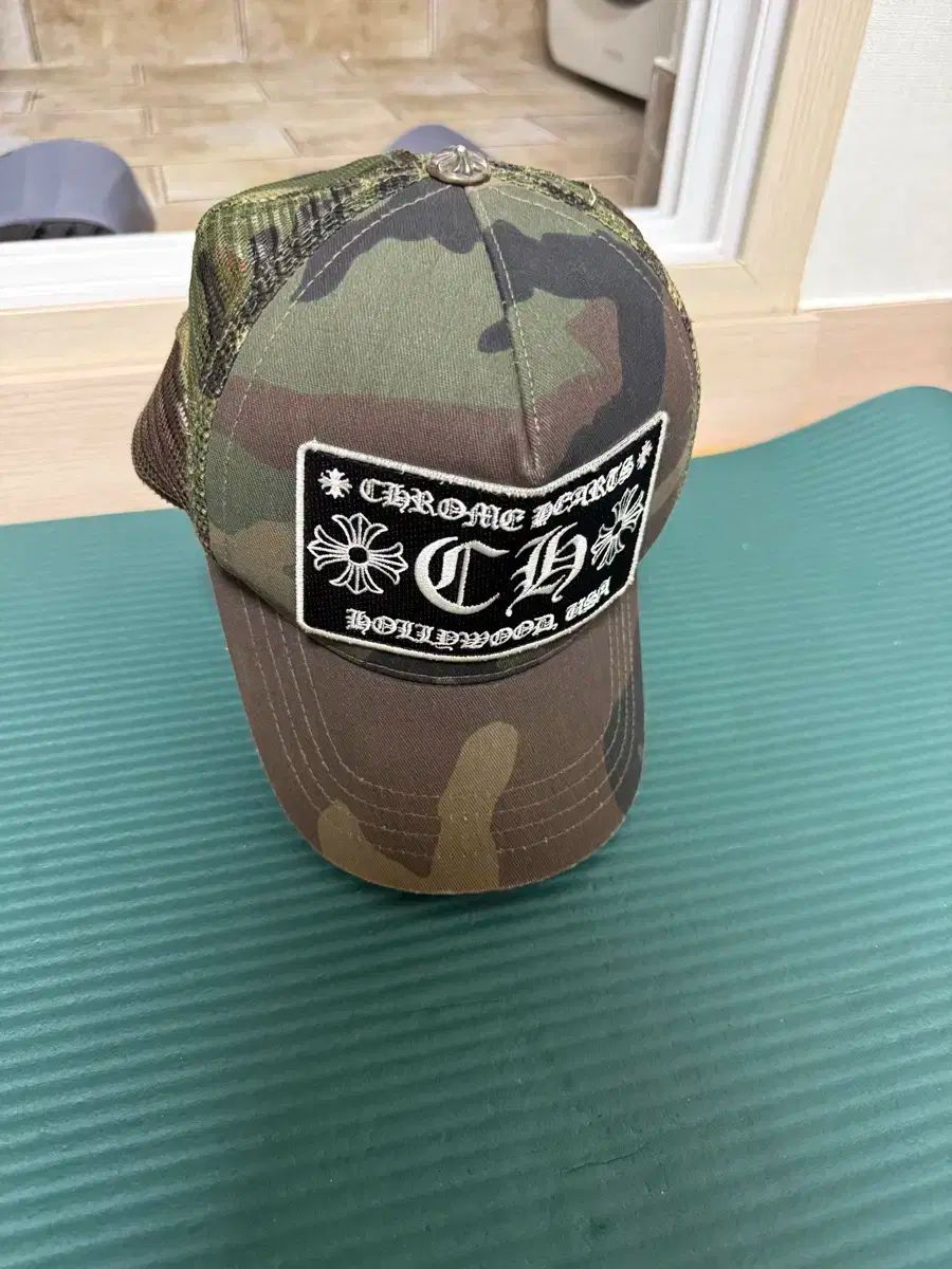 クロムハーツ カモフラージュ メッシュキャップ