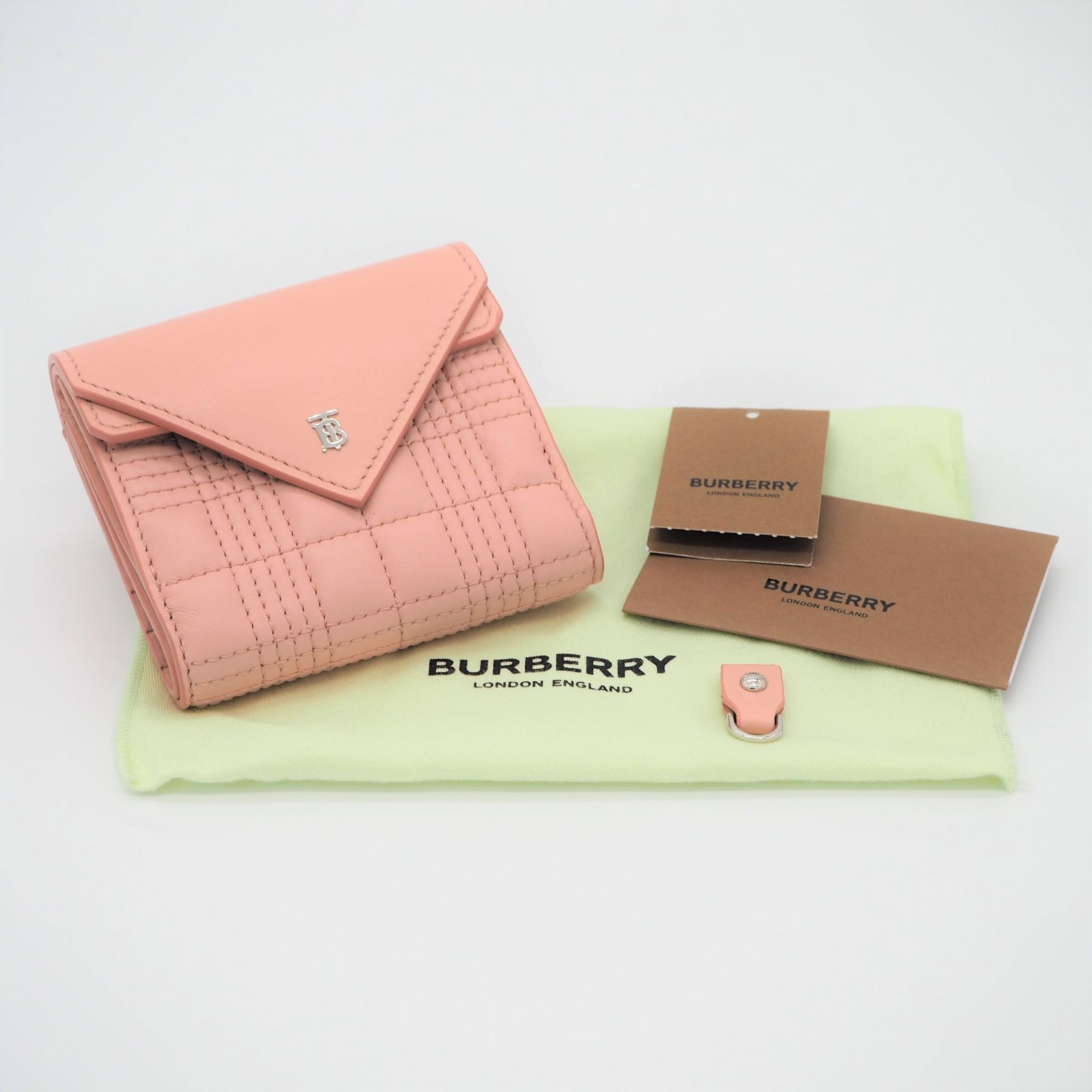 BURBERRY】バーバリー 三つ折り財布 ピンク コンパクト財布 - メルカリ