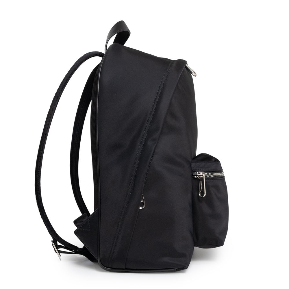 バーバリー Burberry リュック バックパック 黒 ブラック 未使用