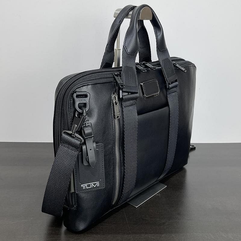 トゥミ TUMI ALPHA BRAVO アヴィアーノ 2WAY 本革 ブラック ブリーフ 