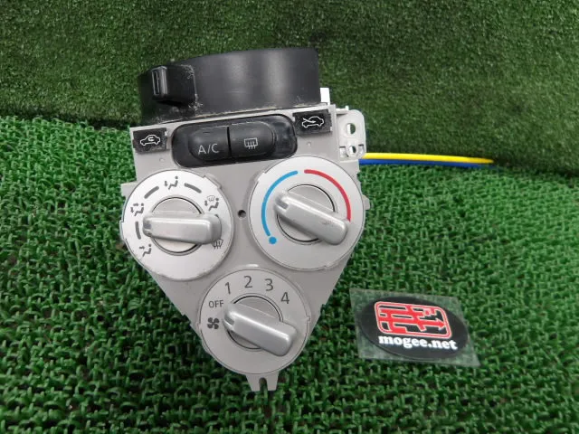 日産 NISSAN 純正 デイズ エアコンパネル7820A581XA 25050940 B21W